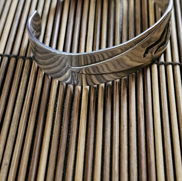 Silver Plated Mexico Cuff Bracelet (Vintage) - Picture 3 of 13